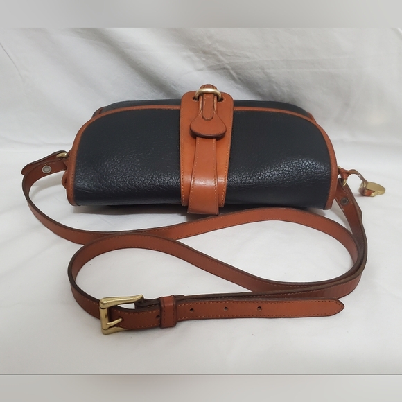 ***SOLD***Vintage Dooney & Bourke Equestrian Crossbody/Shoulder Bag - Picture 12 of 13